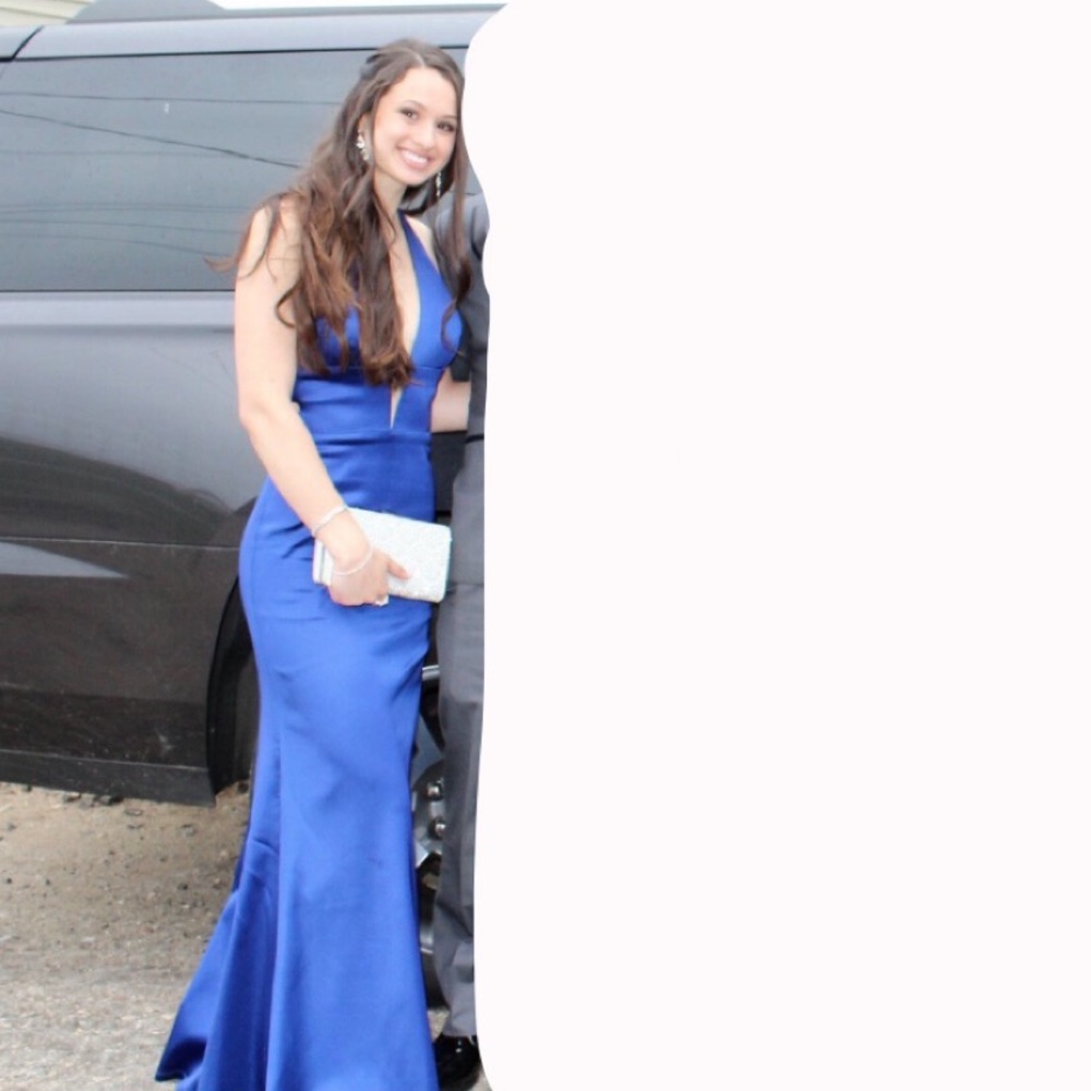 blue prom dress